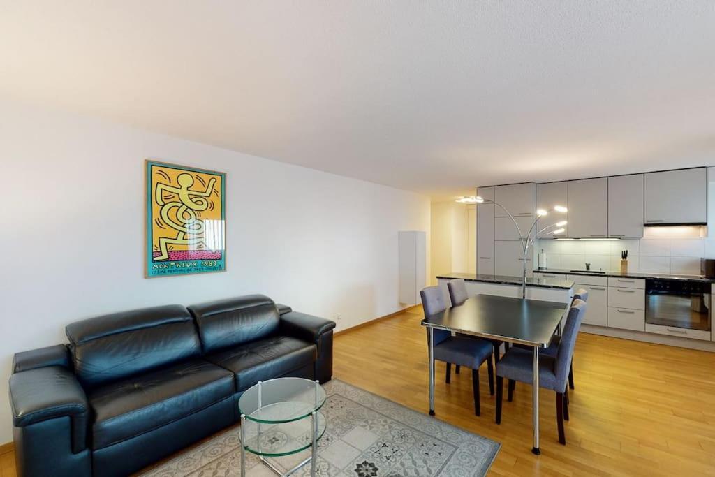 Executive 1bd Flat Center - Hoesch 4 Zürich